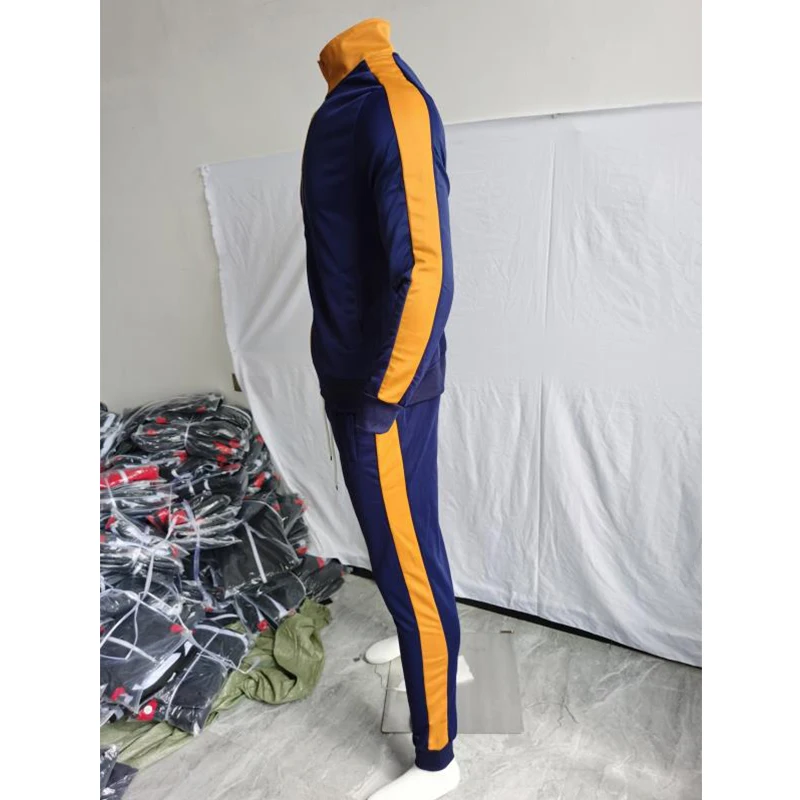New Men Tracksuits 2021 Men Sets Sweatshirt + Tracksuit Zipper Tracksuit Stand Collar Sports Suit Jogging Fitness Men Clothing
New Men Tracksuits 2021 Men Sets Sweatshirt + Tracksuit Zipper Tracksuit Stand Collar Sports Suit Jogging Fitness Men Clothing