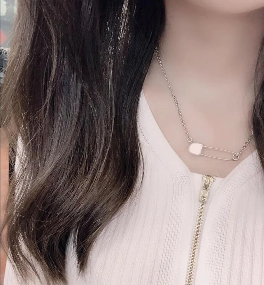 Fashion Brand Pin Pendant Necklace Chain For Mens Women Trend Personality Punk Cross Style Lovers Gift Hip Hop Jewelry
Fashion Brand Pin Pendant Necklace Chain For Mens Women Trend Personality Punk Cross Style Lovers Gift Hip Hop Jewelry