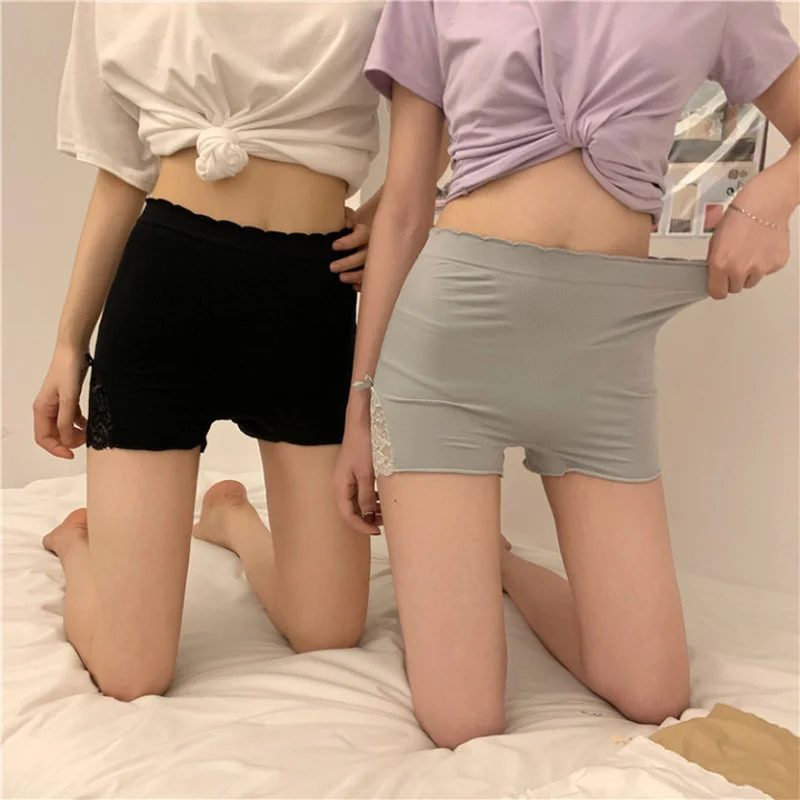 Seamless Underwear Shorts Women Plus Size Soft Cotton Safety Short Pants Female Sexy Lace Black Boxers Women Boyshort Panties
Seamless Underwear Shorts Women Plus Size Soft Cotton Safety Short Pants Female Sexy Lace Black Boxers Women Boyshort Panties