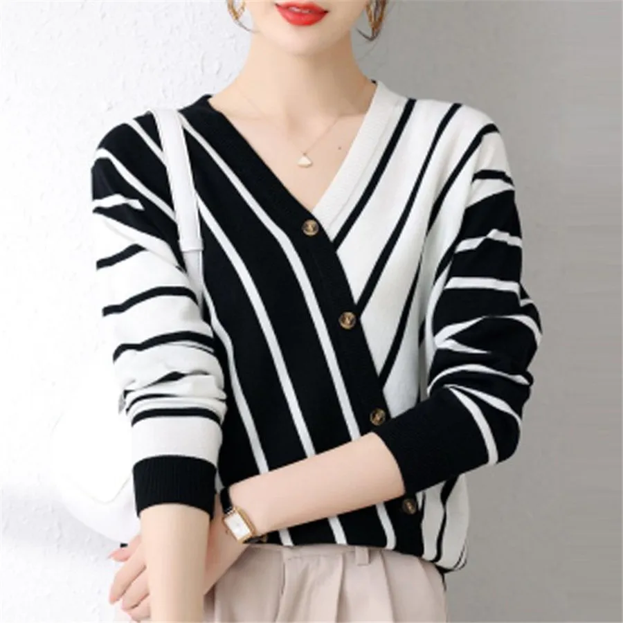Autumn Women Stripe Splice Color Contrast V-Neck Pullover Sweater Loose Vintage Temperament Knitting Top TT0630
Autumn Women Stripe Splice Color Contrast V-Neck Pullover Sweater Loose Vintage Temperament Knitting Top TT0630