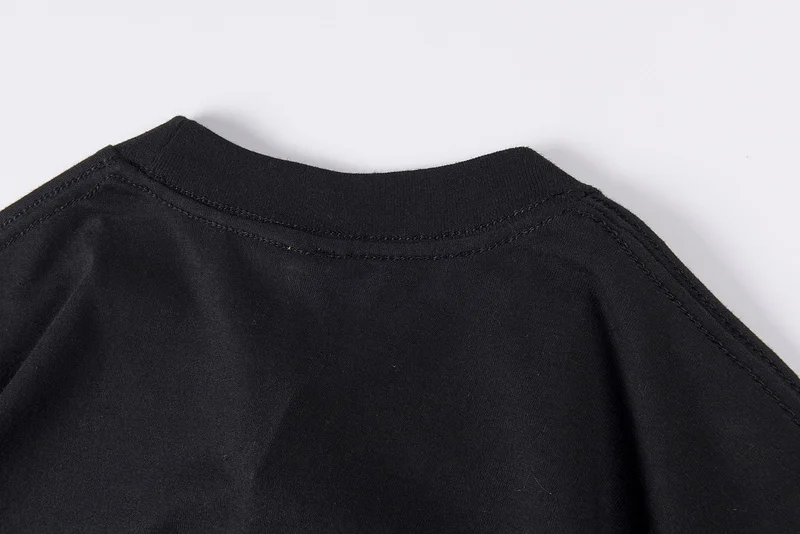 2021 Travis Scott Cactus Jack Digital Eye Print T-shirt Men Women Couple 100% Cotton Tee Oversized Hip-hop High Street T Shirt 
2021 Travis Scott Cactus Jack Digital Eye Print T-shirt Men Women Couple 100% Cotton Tee Oversized Hip-hop High Street T Shirt