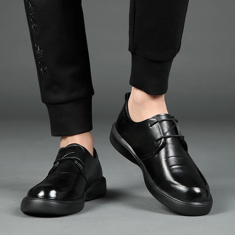 leather Shoes Men lace up fashion Casual Shoes Trend Solid Men Light Shoes outdoor Breathable Flats Lace-up Wear-resistant Black
leather Shoes Men lace up fashion Casual Shoes Trend Solid Men Light Shoes outdoor Breathable Flats Lace-up Wear-resistant Black