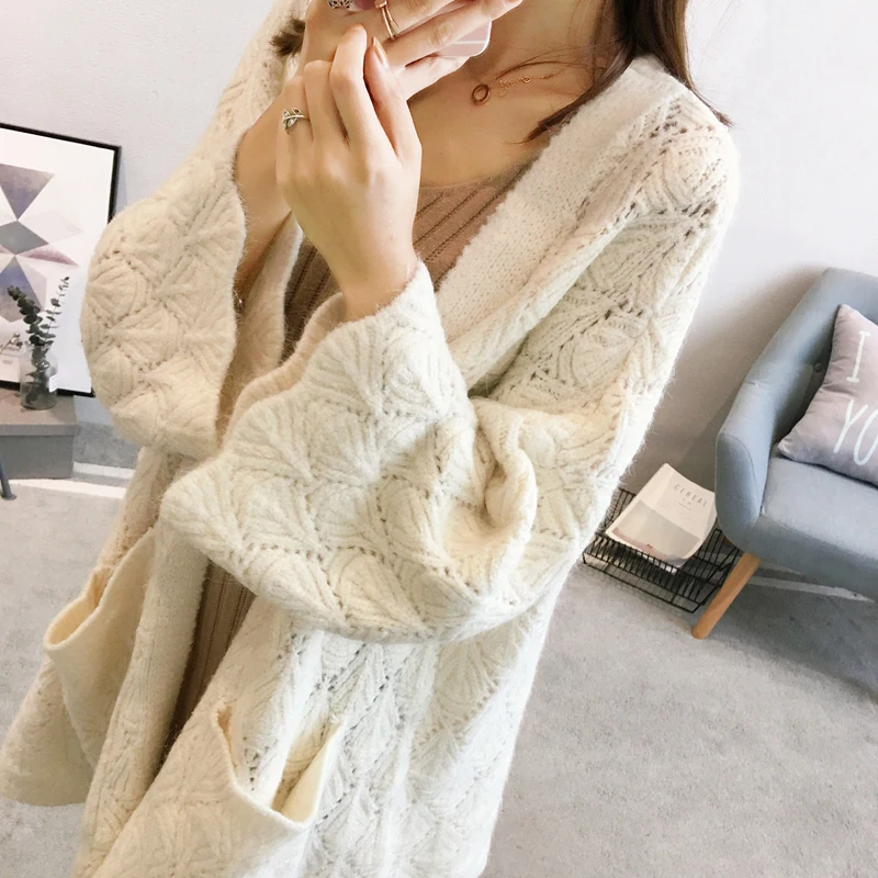 2021 new shawl autumn new lazy outer sweater women loose solid color tide jacket hollow long-sleeved cardigan
2021 new shawl autumn new lazy outer sweater women loose solid color tide jacket hollow long-sleeved cardigan