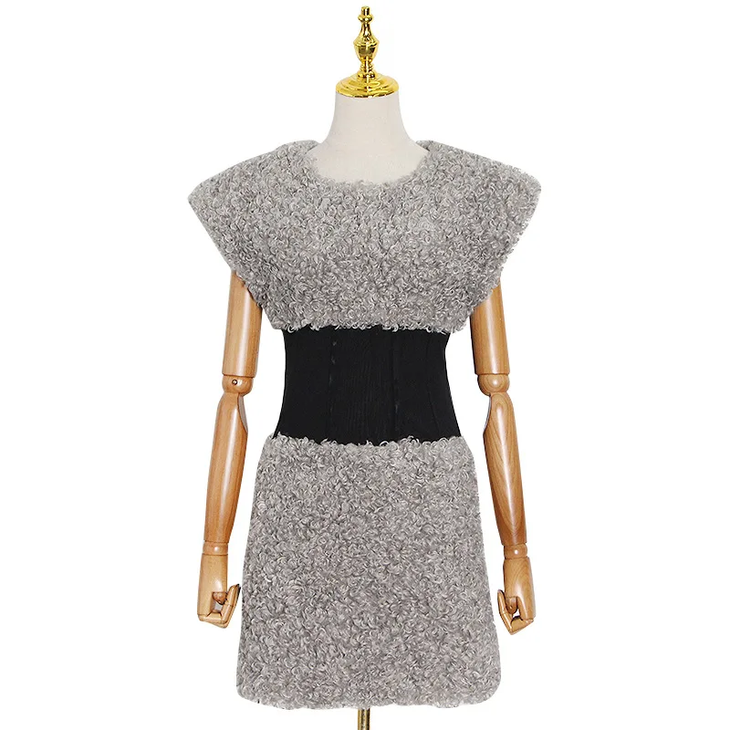 New fashion temperament British crew neck sleeveless stitching contrast slim hip dress women
New fashion temperament British crew neck sleeveless stitching contrast slim hip dress women
