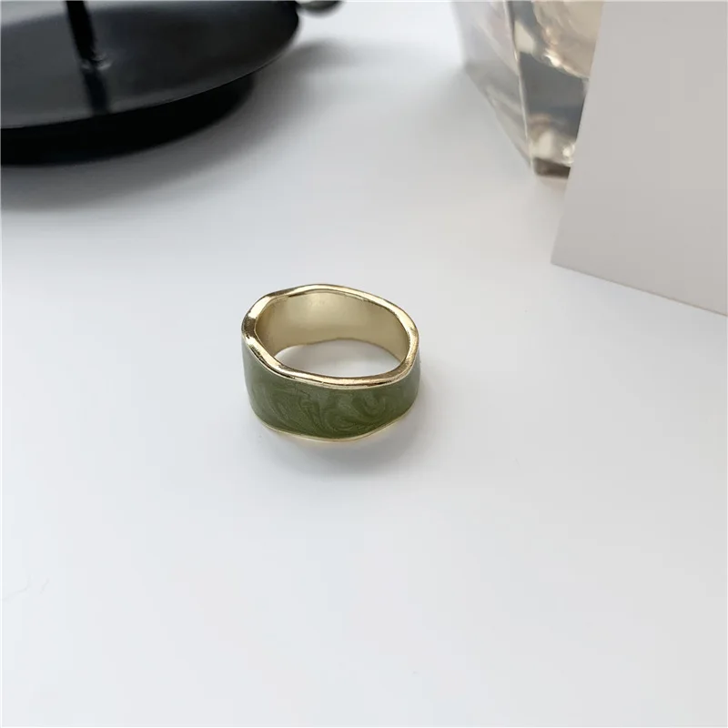 Kpop retro New Shiny Ring green Color Geometric Round Metal Rings for Women Party Aesthetic Accessories Jewelry halloween Gifts 
Kpop retro New Shiny Ring green Color Geometric Round Metal Rings for Women Party Aesthetic Accessories Jewelry halloween Gifts