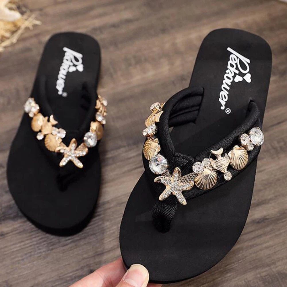 Children Beach Flip Flops Summer Outdoor Slippers Sandals Parent-child Fashion Metal decoration Slippers Girl Footwear sh273
Children Beach Flip Flops Summer Outdoor Slippers Sandals Parent-child Fashion Metal decoration Slippers Girl Footwear sh273