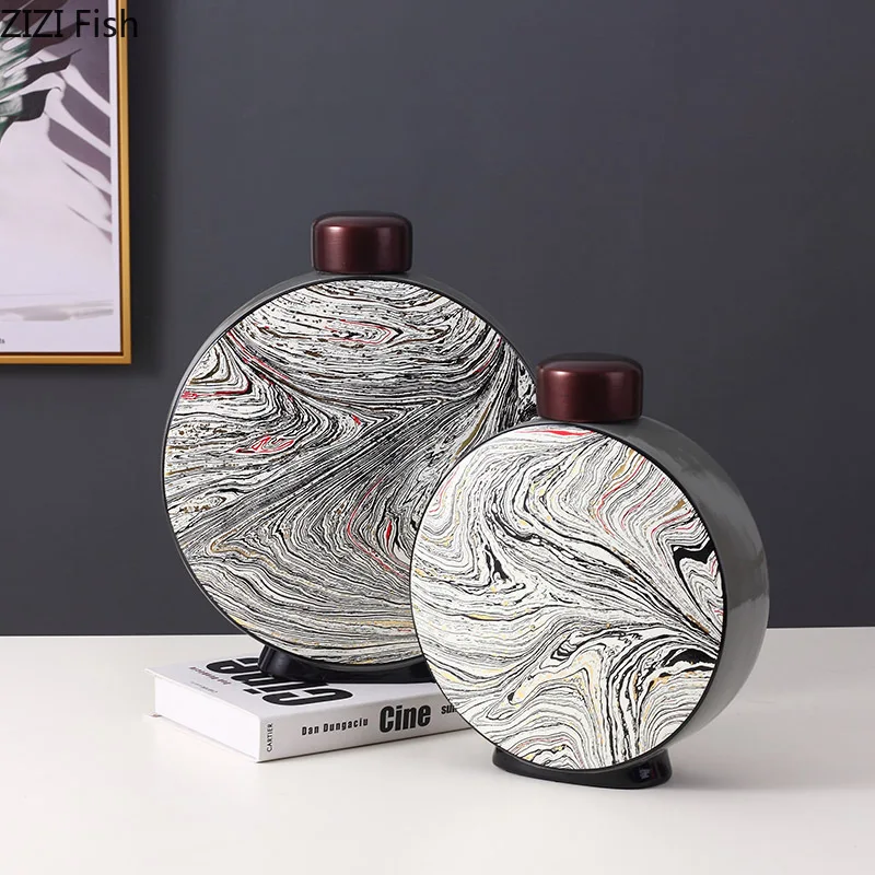 European Ink Flow Line Ceramic Storage Jar with Lid Oblate Sealed Jar Porcelain Storage Container Home Decoration Accessories
European Ink Flow Line Ceramic Storage Jar with Lid Oblate Sealed Jar Porcelain Storage Container Home Decoration Accessories