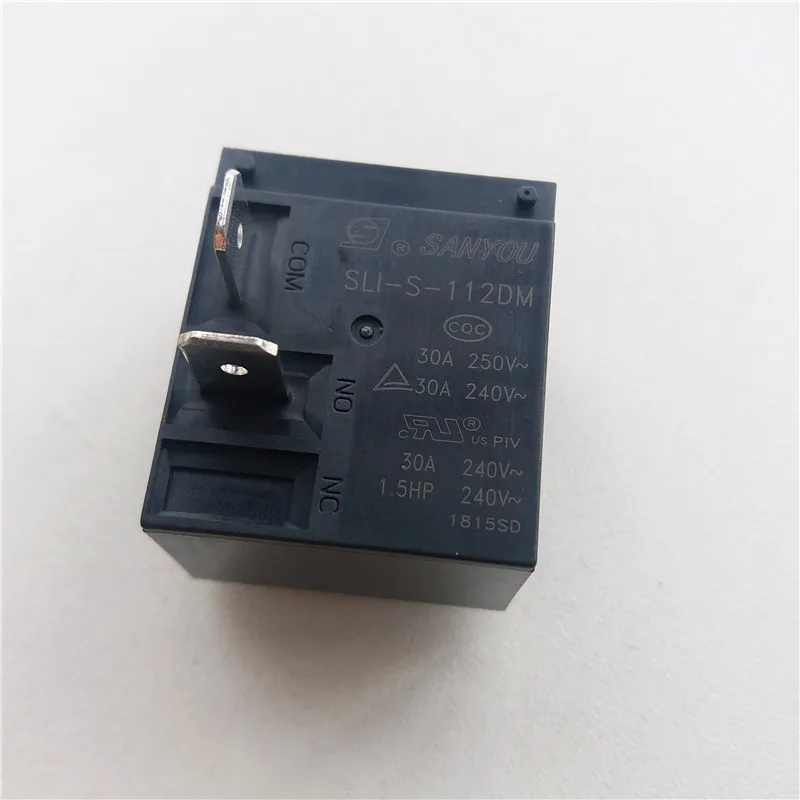 5pcs Relay SLI-S-112DM 250V 30A relay 4 pin T93 relay 12VDC relay 1NO
5pcs Relay SLI-S-112DM 250V 30A relay 4 pin T93 relay 12VDC relay 1NO