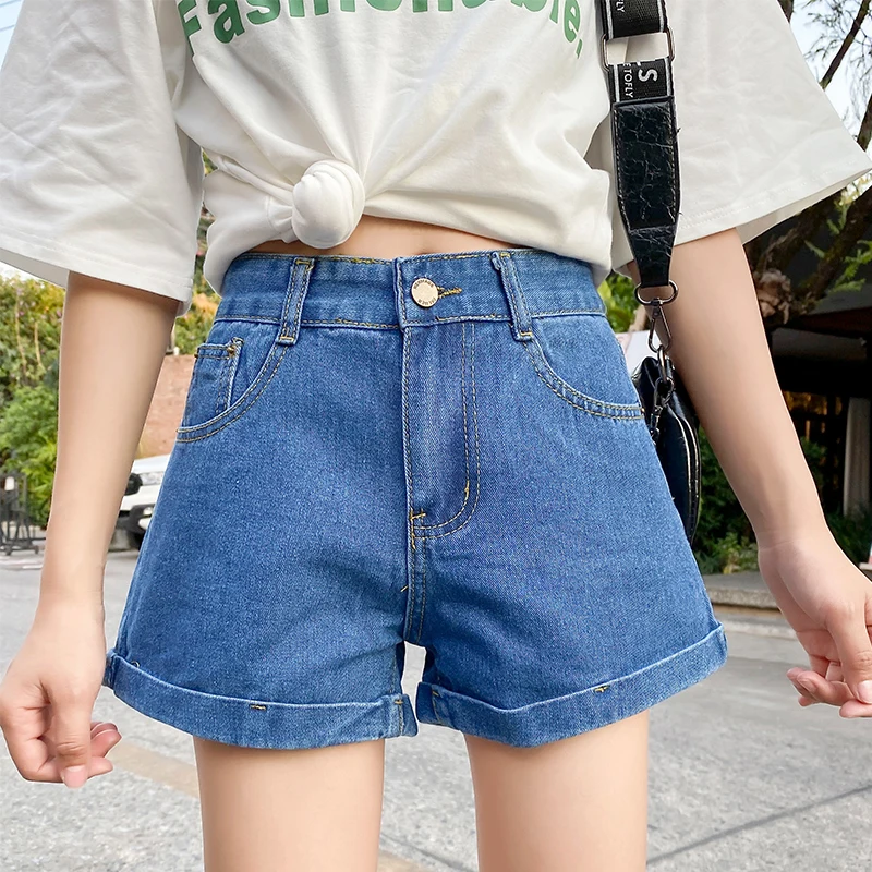 Casual Denim Shorts Women Summer European And American Fashion Retro High-Waisted Legs Long And Thin Washed Hot Pants 
Casual Denim Shorts Women Summer European And American Fashion Retro High-Waisted Legs Long And Thin Washed Hot Pants
