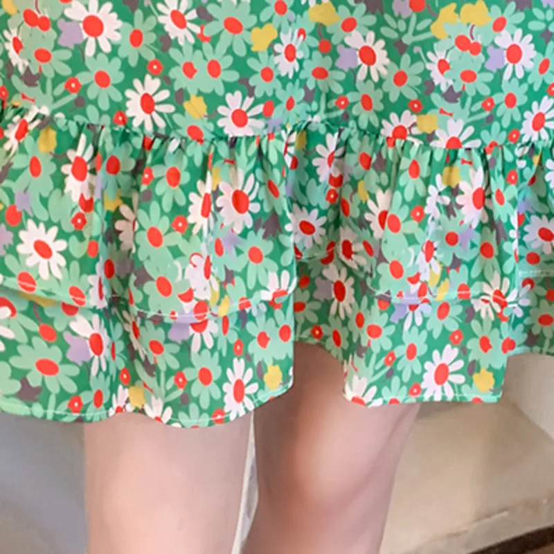 Women Dresses Summer 2021 Vintage Turn Down Collar Floral Print Boho Beach Dress Ruffle Short Sleeve Slim Sundress Robe Vestidos
Women Dresses Summer 2021 Vintage Turn Down Collar Floral Print Boho Beach Dress Ruffle Short Sleeve Slim Sundress Robe Vestidos