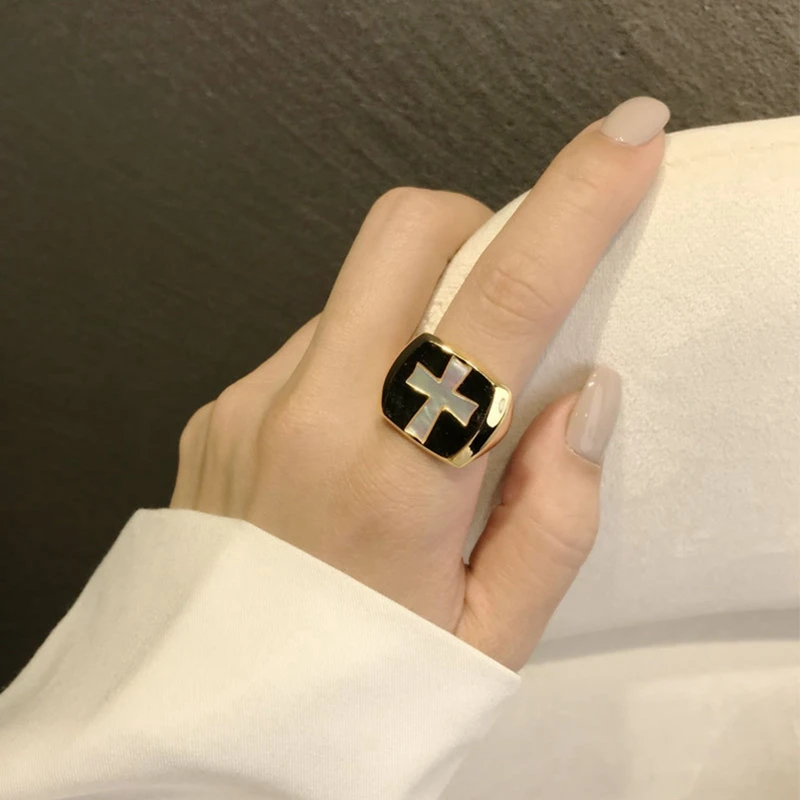 Morivovog 925 Sterling Silver Shell Cross Wide Rings for Women Original Design Japan Korea Religion Faith Rings 925 Punk Jewelry
Morivovog 925 Sterling Silver Shell Cross Wide Rings for Women Original Design Japan Korea Religion Faith Rings 925 Punk Jewelry