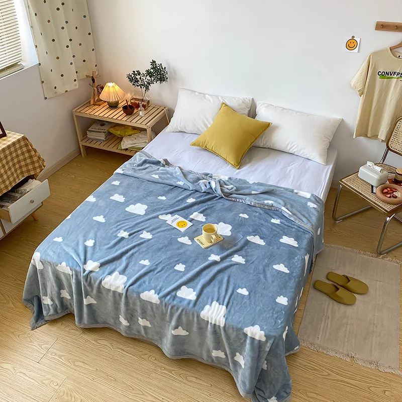 Machine Washable Blankets Keep Warm Four Seasons Anti-static Anti-pilling Milk Fleece Single and Double Blanket Flannel Blanket 
Machine Washable Blankets Keep Warm Four Seasons Anti-static Anti-pilling Milk Fleece Single and Double Blanket Flannel Blanket