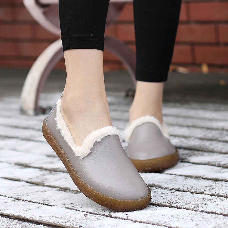 Women Winter Warm Flat Shoes Casual Loafers Slip On Women Leather Plush Shoes Moccasins Lady Non-slip Bottom Female Comfortable 
Women Winter Warm Flat Shoes Casual Loafers Slip On Women Leather Plush Shoes Moccasins Lady Non-slip Bottom Female Comfortable