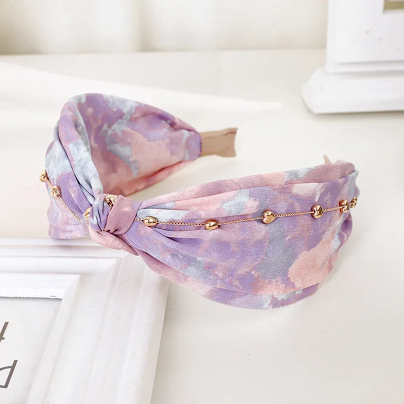 Korean version of the new fashion headband tie-dye fabric wide-sided knotted headband hairpin metal chain headwear headband
Korean version of the new fashion headband tie-dye fabric wide-sided knotted headband hairpin metal chain headwear headband