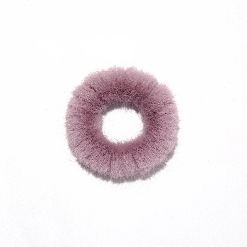 Internet Celebrity Korean Ins Leather Plush Hair Rope Girly Temperamental Hair Ring Headdress Simple Rubber Band Autumn and
Internet Celebrity Korean Ins Leather Plush Hair Rope Girly Temperamental Hair Ring Headdress Simple Rubber Band Autumn and