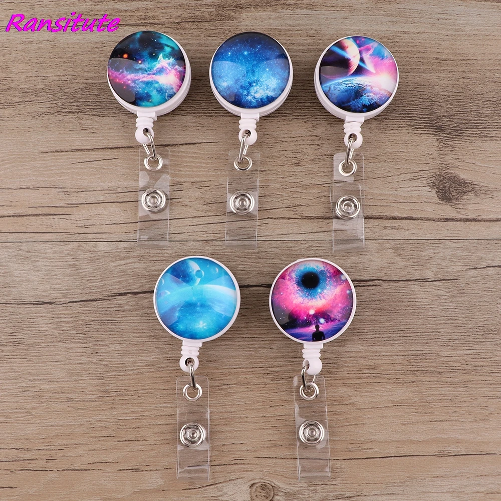 R2064 1pcs Hot Space Universe Planet Starry Sky Badge Reel Clip For Friend Student Exquisite IC Card Badge Holder Fashion Gifts
R2064 1pcs Hot Space Universe Planet Starry Sky Badge Reel Clip For Friend Student Exquisite IC Card Badge Holder Fashion Gifts