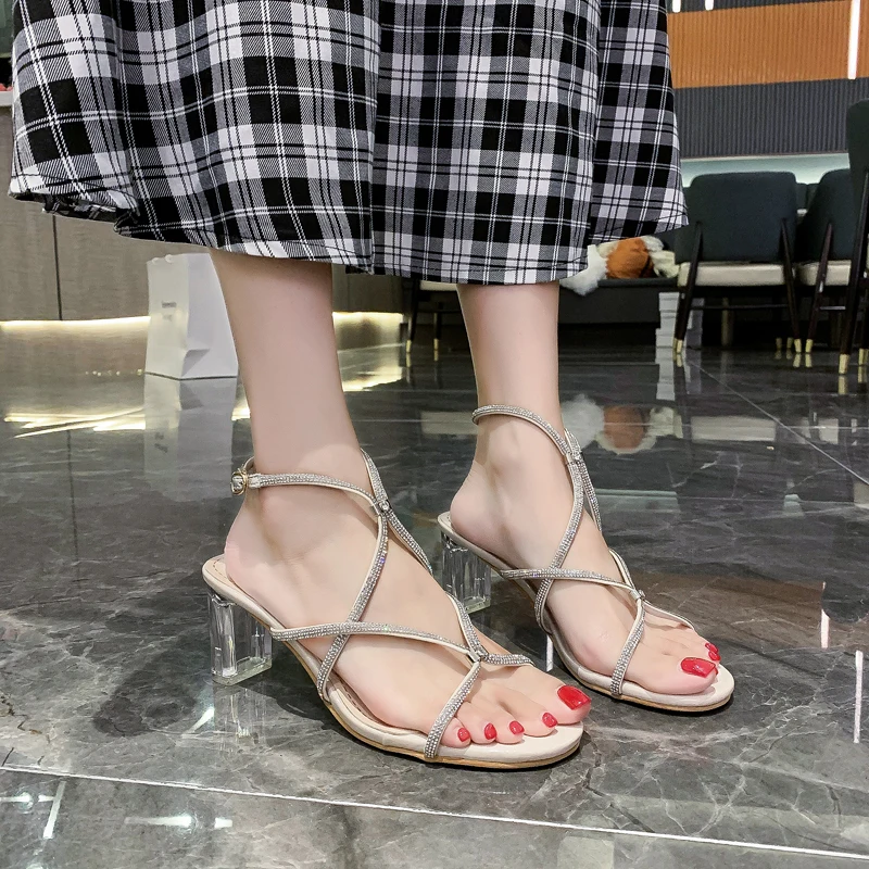 Block Heels Female Sandal Espadrilles Platform Open Toe All-Match 2021 Summer Clear Shoes Buckle Strap Chunky Girls High Lacquer
Block Heels Female Sandal Espadrilles Platform Open Toe All-Match 2021 Summer Clear Shoes Buckle Strap Chunky Girls High Lacquer