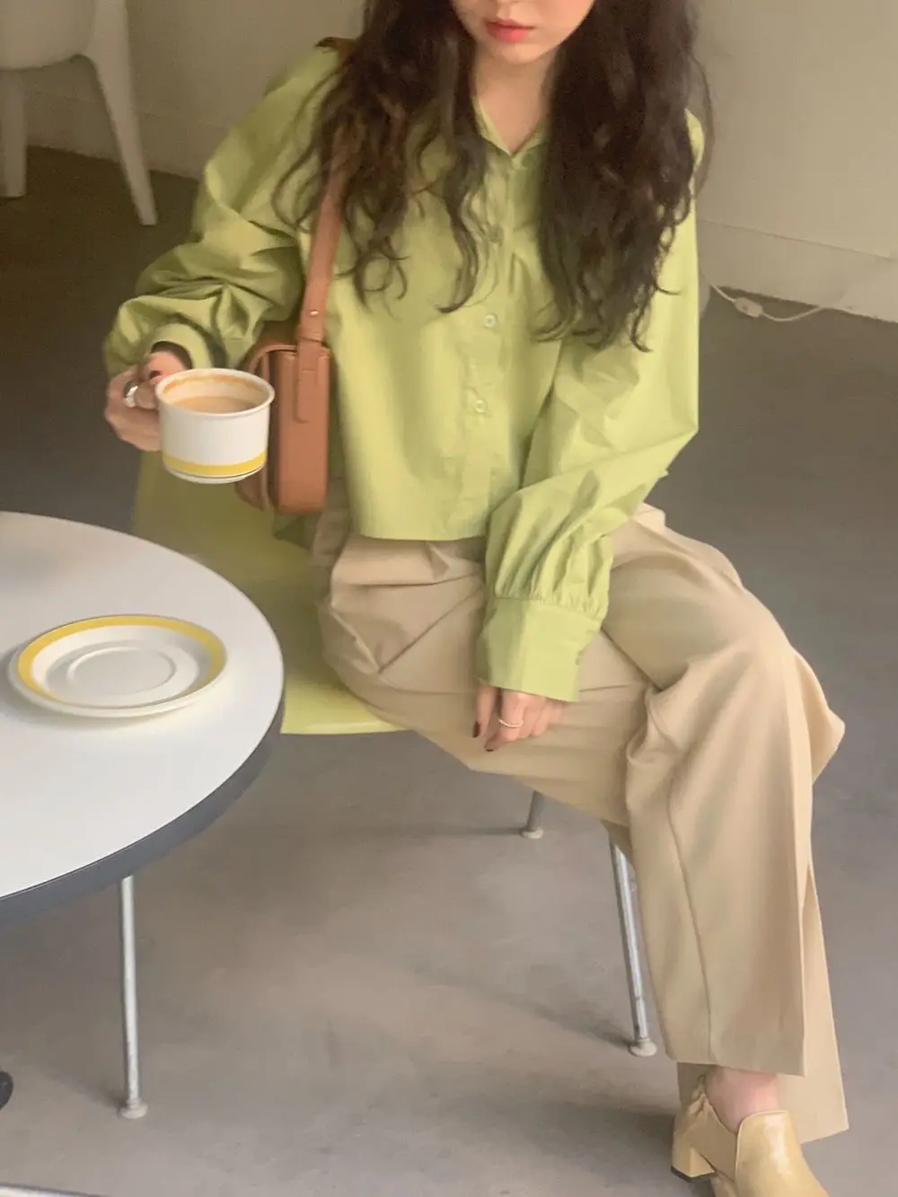 Vigorous Girl Korean Chic Pink Macaron Color Series Cute Youth-Looking Back Sneaky Design Cotton Short Shirt
Vigorous Girl Korean Chic Pink Macaron Color Series Cute Youth-Looking Back Sneaky Design Cotton Short Shirt