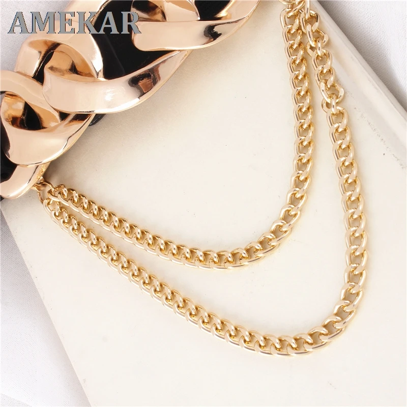 Punk Big Gold Chain Buckle Belts For Women Fashion Long Tassel Chains Black Waistband HOT New Ladies Dress Party Decorate Girl
Punk Big Gold Chain Buckle Belts For Women Fashion Long Tassel Chains Black Waistband HOT New Ladies Dress Party Decorate Girl