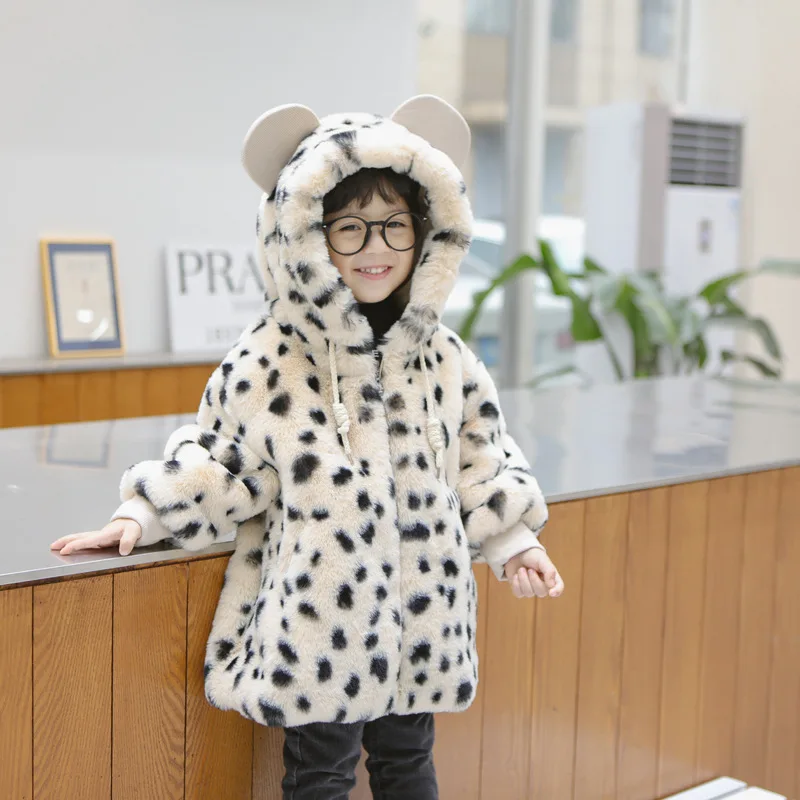 Micky fur coats for boys and girls winter leopard fur jacket with hooded for baby girls children faux rabbit fur coats for boys
Micky fur coats for boys and girls winter leopard fur jacket with hooded for baby girls children faux rabbit fur coats for boys