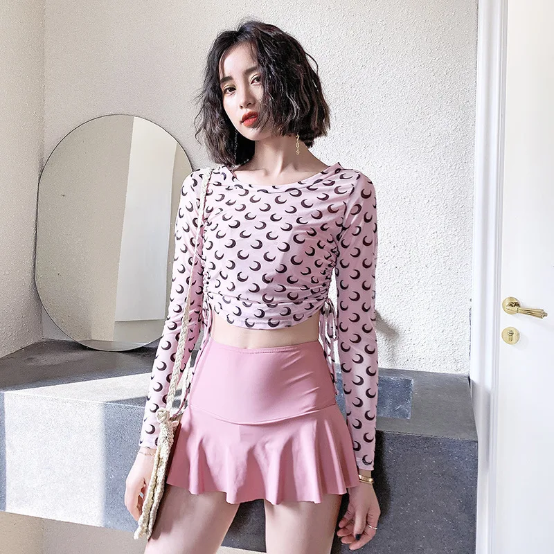 Rashguard Female Long Sleeve Swimsuit Woman Bathing Suit Surfing Sports 2020 New Girl Concealing Split Plaid Polyester
Rashguard Female Long Sleeve Swimsuit Woman Bathing Suit Surfing Sports 2020 New Girl Concealing Split Plaid Polyester