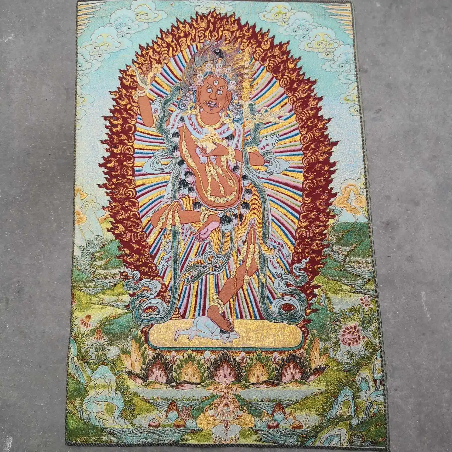 Silk Fine Embroidery Painting Tibetan Buddha Tang Ka Tang kadawad Golden Kong Double Repair
Silk Fine Embroidery Painting Tibetan Buddha Tang Ka Tang kadawad Golden Kong Double Repair