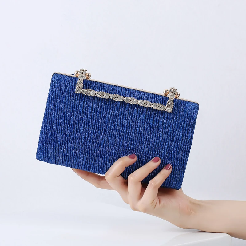 Women's Wedding Clutch Bag Luxury Rhinestone Lock Ladies Handbag Wedding Party Purse Champagne Silver Shoulder Bag ZD1559 
Women's Wedding Clutch Bag Luxury Rhinestone Lock Ladies Handbag Wedding Party Purse Champagne Silver Shoulder Bag ZD1559