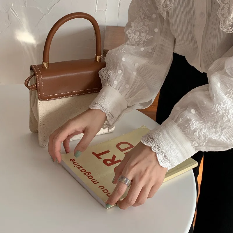 2020 New Arrivals Heavy Industry Patchwork Embroidery Peter Pan Lace Collar Latern Long Sleeved Blusas Casual Tunic Fall
2020 New Arrivals Heavy Industry Patchwork Embroidery Peter Pan Lace Collar Latern Long Sleeved Blusas Casual Tunic Fall