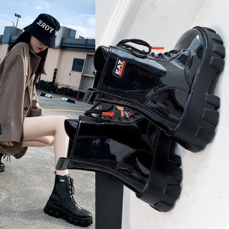 Women Warm Ankle Boots 2020 Autumn Winter Black Patent Leather Boots Thick-soled Waterproof Non-slip Wear-resistant Boots
Women Warm Ankle Boots 2020 Autumn Winter Black Patent Leather Boots Thick-soled Waterproof Non-slip Wear-resistant Boots