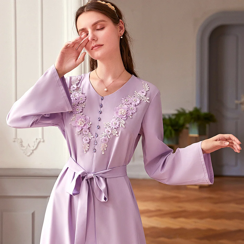 Purple appliques muslim fashion abaya dress women diamond belt long skirt islam clothing Dubai Turkish Malay women Robe MSL900
Purple appliques muslim fashion abaya dress women diamond belt long skirt islam clothing Dubai Turkish Malay women Robe MSL900