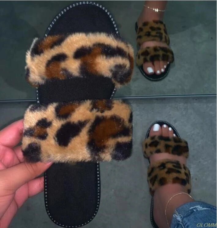 non-slip durable sandals outdoor wild fashion beach flat flip flop Fox fur ms Spring /summer new 2020 women home furry slippers
non-slip durable sandals outdoor wild fashion beach flat flip flop Fox fur ms Spring /summer new 2020 women home furry slippers