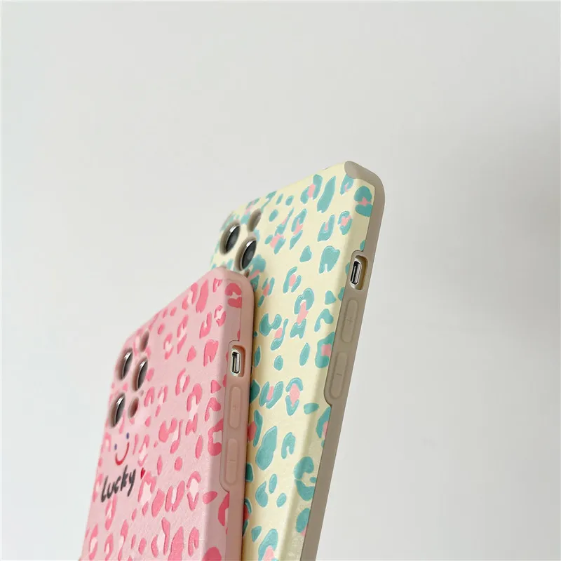 Fashion Leopard phone Case For iPhone 11 Pro Max X XS XR 7 8 plus SE 2020 Matte Leather soft Cover for iphone 12 coque
Fashion Leopard phone Case For iPhone 11 Pro Max X XS XR 7 8 plus SE 2020 Matte Leather soft Cover for iphone 12 coque