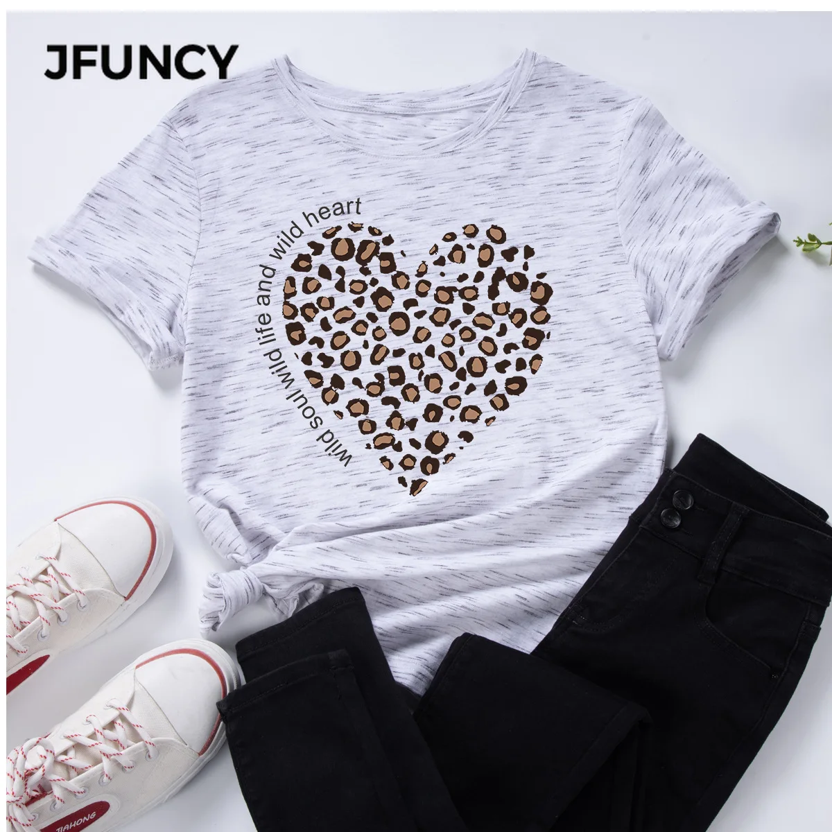 JFUNCY Women T-shirt Female Tee Tops Summer Short Sleeve Love Print Lady Clothes Cotton Tshirt Casual Woman Graphic T Shirts
JFUNCY Women T-shirt Female Tee Tops Summer Short Sleeve Love Print Lady Clothes Cotton Tshirt Casual Woman Graphic T Shirts