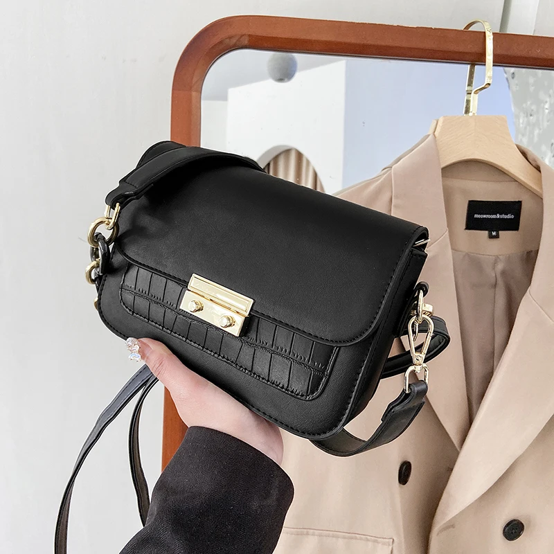 Solid square leather chain summer women's Small Shoulder Messenger Bag purse crossbody bags sac femme luxury designer handbag
Solid square leather chain summer women's Small Shoulder Messenger Bag purse crossbody bags sac femme luxury designer handbag