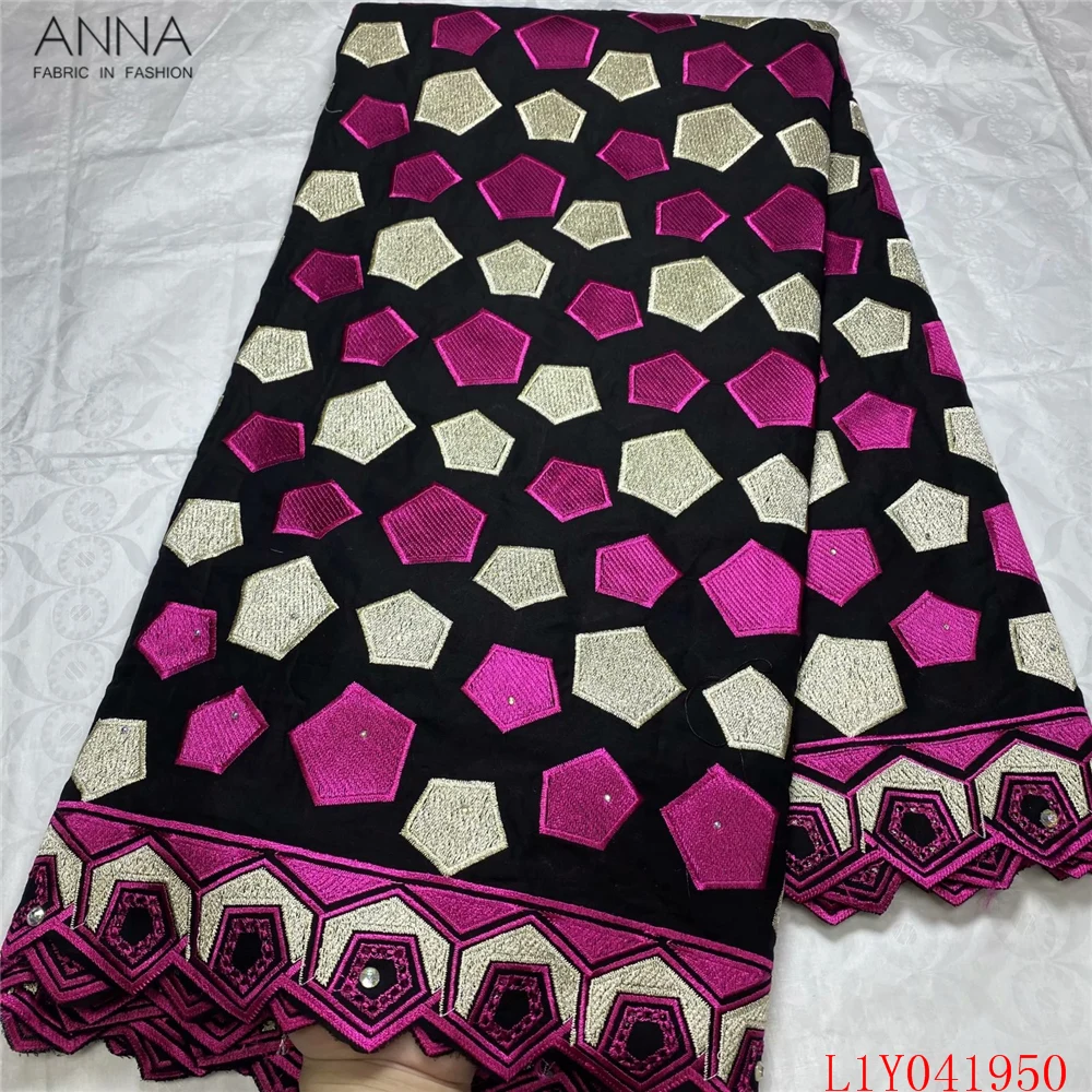 Анна Популярные вышивка африканская ажурная ткань с Стразы и камни черный швейцарские ткани кружева ткань для праздничное платье 
Анна Популярные вышивка африканская ажурная ткань с Стразы и камни черный швейцарские ткани кружева ткань для праздничное платье