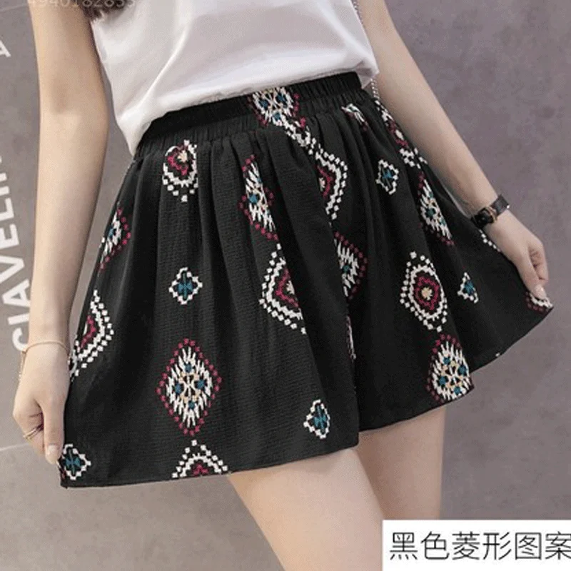 Summer Chiffon Shorts Women's Loose Bohemian Floral Casual Plus Size Wide Leg Pants Solid Polka Dot Shorts Women Leggings Skirt
Summer Chiffon Shorts Women's Loose Bohemian Floral Casual Plus Size Wide Leg Pants Solid Polka Dot Shorts Women Leggings Skirt