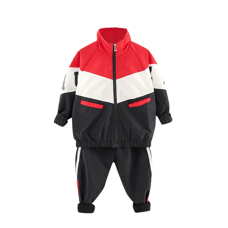 The new spring 2021 han edition of girls sport suit colours leisure mountaineering wear two-piece uniform girl fashion 
The new spring 2021 han edition of girls sport suit colours leisure mountaineering wear two-piece uniform girl fashion