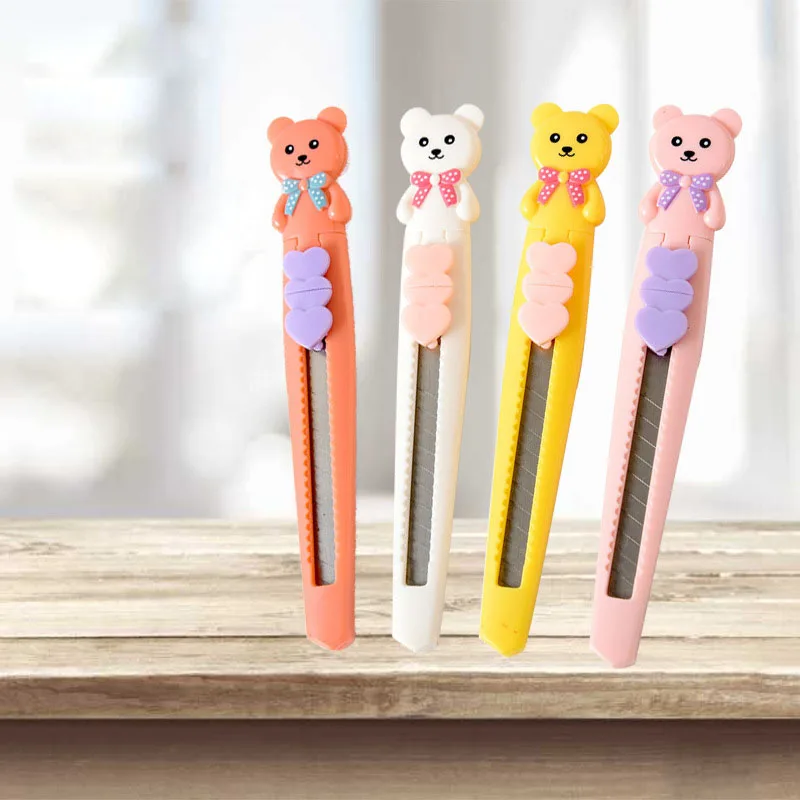 36 pcs/lot Creative Bear Portable Utility Knife Mini Paper Cutter Razor Blade Office school supply Stationery gift
36 pcs/lot Creative Bear Portable Utility Knife Mini Paper Cutter Razor Blade Office school supply Stationery gift