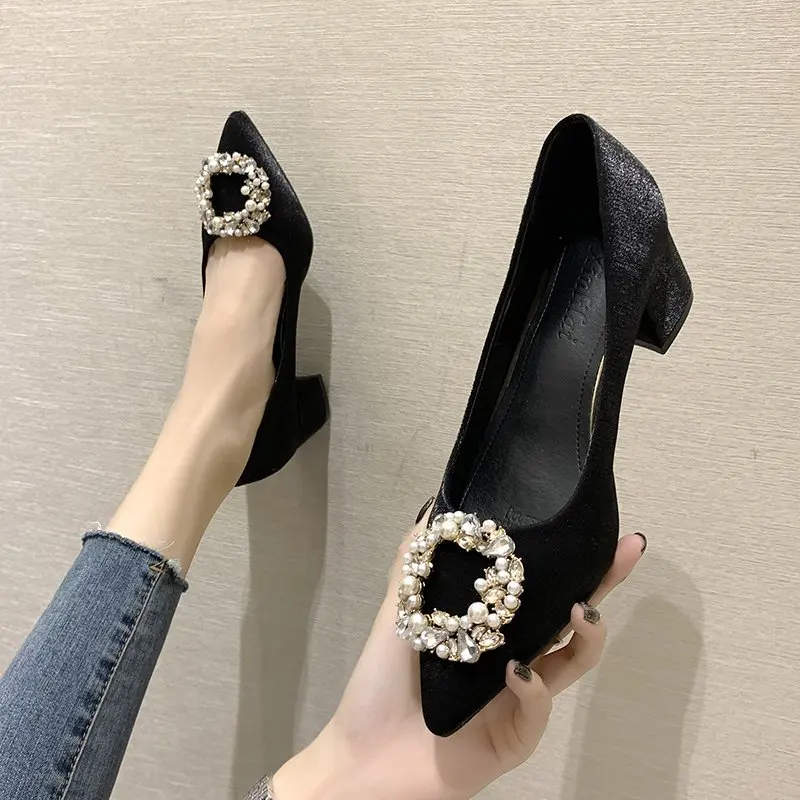 5cm Pearl Women Pumps Ol Office Lady Shoes Velvet High Heels Dress Shoes Cute Crystal Square Heel Ladies Shoes Heels for Women
5cm Pearl Women Pumps Ol Office Lady Shoes Velvet High Heels Dress Shoes Cute Crystal Square Heel Ladies Shoes Heels for Women