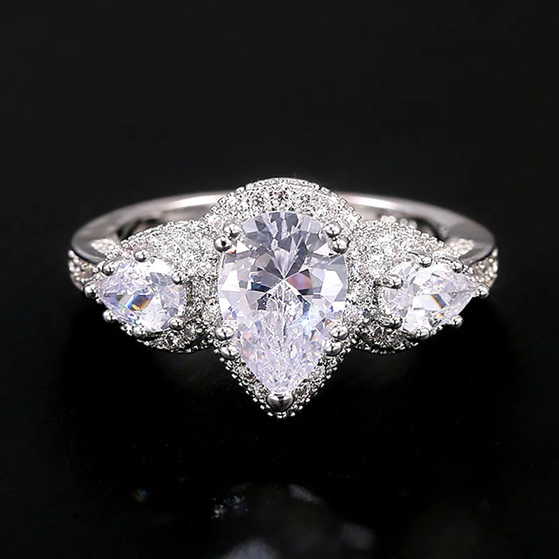 USTAR Water Drop Cubic Zirconia Wedding rings for women shiny CZ stone engagement rings female fashion jewelry anel bague
USTAR Water Drop Cubic Zirconia Wedding rings for women shiny CZ stone engagement rings female fashion jewelry anel bague