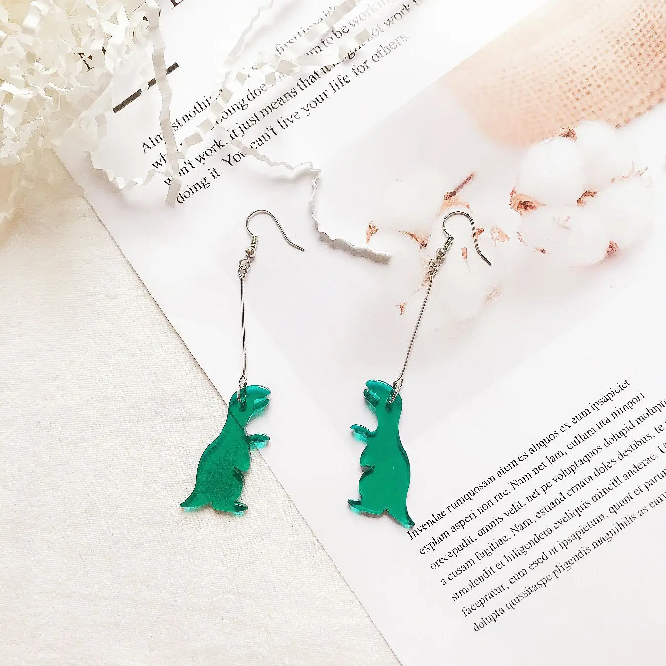 2021Hot Sale Lovely Jewelry Cute Little Dinosaur Ear Clips Earrings for Girls Colorful Acrylic Children Birthday Gift
2021Hot Sale Lovely Jewelry Cute Little Dinosaur Ear Clips Earrings for Girls Colorful Acrylic Children Birthday Gift