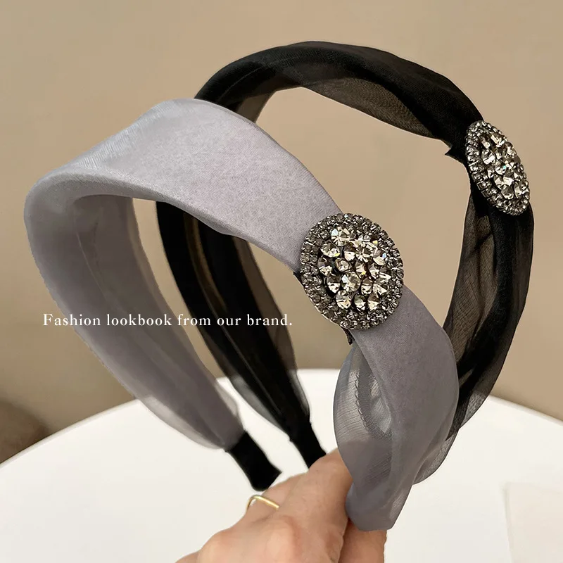 Korean Style Lace Mesh Fabric Hairbands For Women Girls Wide-brimmed Czech Diamond Rhinestone Headband Ladies Hair Accessories
Korean Style Lace Mesh Fabric Hairbands For Women Girls Wide-brimmed Czech Diamond Rhinestone Headband Ladies Hair Accessories