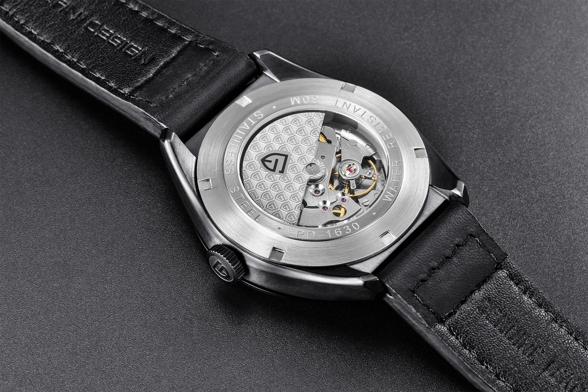 PAGANI DESIGN automatic mechanical watches Men luxury leather skeleton dial waterproof sports machinery wristwatch clock PD 1630 
PAGANI DESIGN automatic mechanical watches Men luxury leather skeleton dial waterproof sports machinery wristwatch clock PD 1630