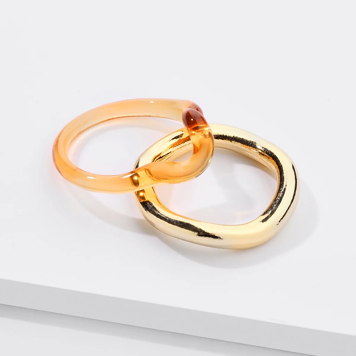 Simple Transparent acrylic metal ring set alloy resin ring for women men lover fashion jewelry wedding bride party gifts
Simple Transparent acrylic metal ring set alloy resin ring for women men lover fashion jewelry wedding bride party gifts