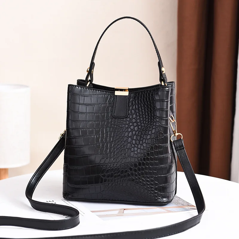 2020 New Women's Bucket Bag Single Shoulder Bag Luxury Handbag Crocodile Leather Fashion Straddle Bag
2020 New Women's Bucket Bag Single Shoulder Bag Luxury Handbag Crocodile Leather Fashion Straddle Bag