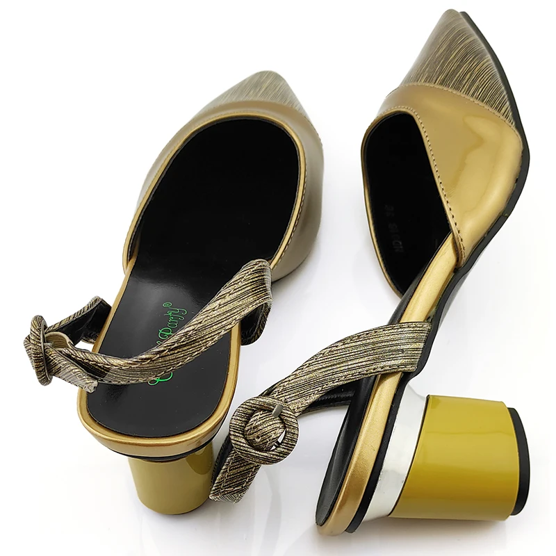 Gold Wedding African Shoes Without Bag Matching Set Novelty Italian Shoes Nigerian Shoes Possible With Evening Bag Low Slippers
Gold Wedding African Shoes Without Bag Matching Set Novelty Italian Shoes Nigerian Shoes Possible With Evening Bag Low Slippers