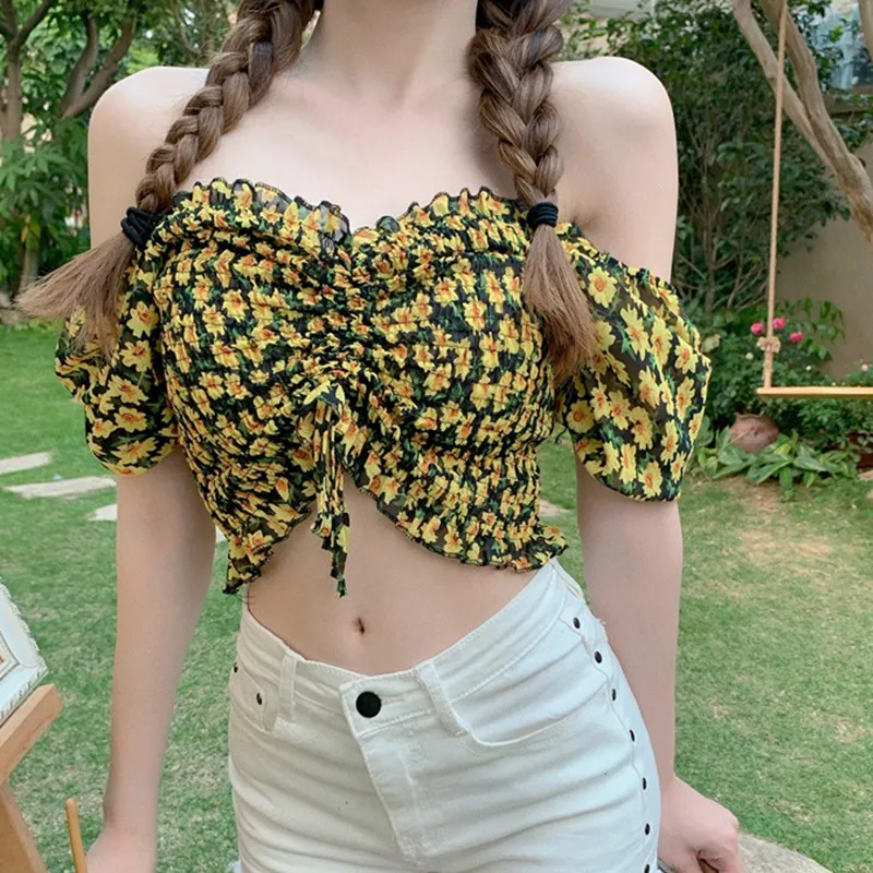 Sexy Floral Print Shirt Women Summer Pleated Exposed Navel Short Chiffon Blouse New Sexy Slash Neck Tops
Sexy Floral Print Shirt Women Summer Pleated Exposed Navel Short Chiffon Blouse New Sexy Slash Neck Tops