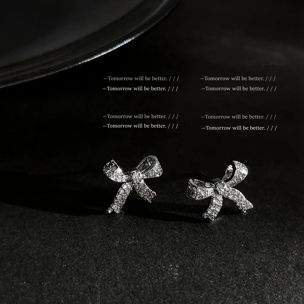 Micro inlaid bowknot earrings female Japan Korea high-grade feeling full diamond earrings manufacturers stud earrings
Micro inlaid bowknot earrings female Japan Korea high-grade feeling full diamond earrings manufacturers stud earrings