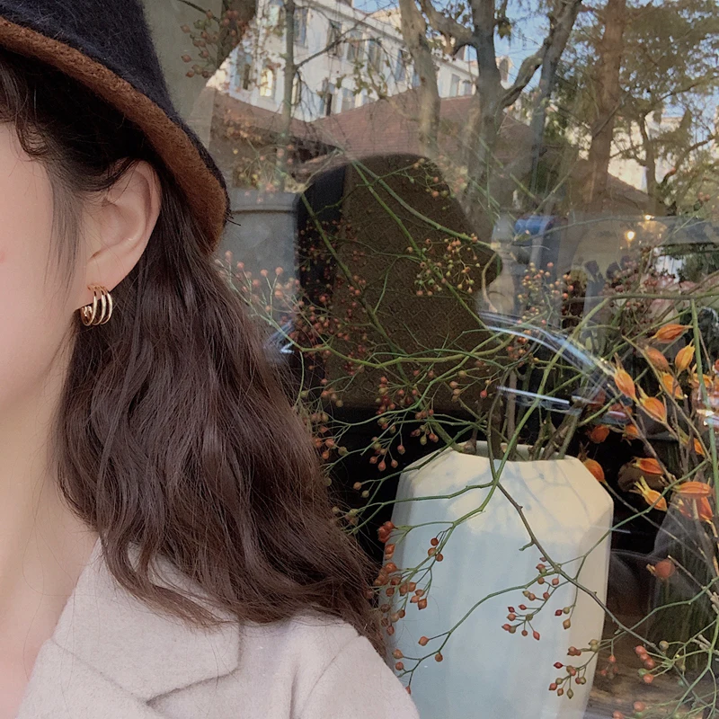 Yaologe Golden Earrings 2020 New Alloy Unique Simple Round Fashion Multi-ring Vintage Earrings studs Female Fashion Jewellery
Yaologe Golden Earrings 2020 New Alloy Unique Simple Round Fashion Multi-ring Vintage Earrings studs Female Fashion Jewellery