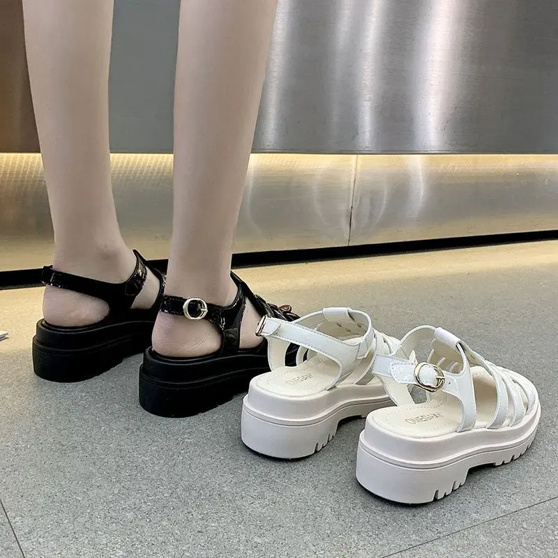 Beach Sandal Woman Luxury Shoes Lady 2021 Clogs Wedge All-Match Med Suit Female Beige Summer Heels Muffins shoe New Flat Fashion
Beach Sandal Woman Luxury Shoes Lady 2021 Clogs Wedge All-Match Med Suit Female Beige Summer Heels Muffins shoe New Flat Fashion